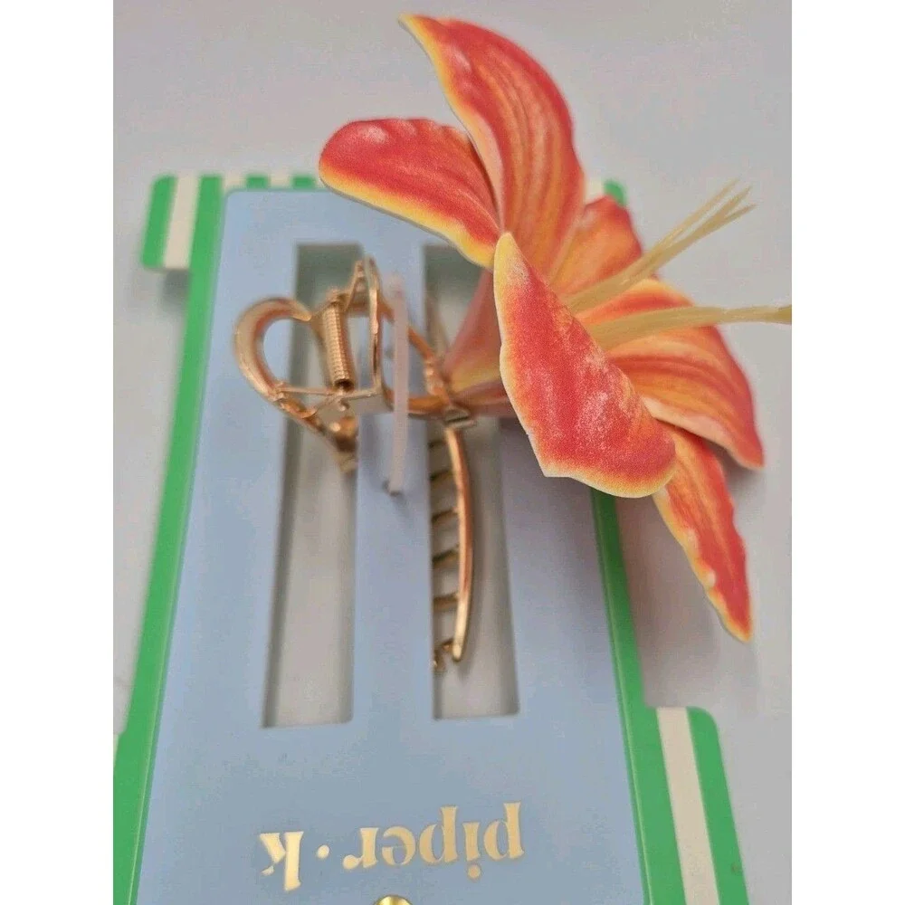 NIP 8 Piper K Large  Hibiscus Flowers Hair Claw Clips Plus Bonus Lily